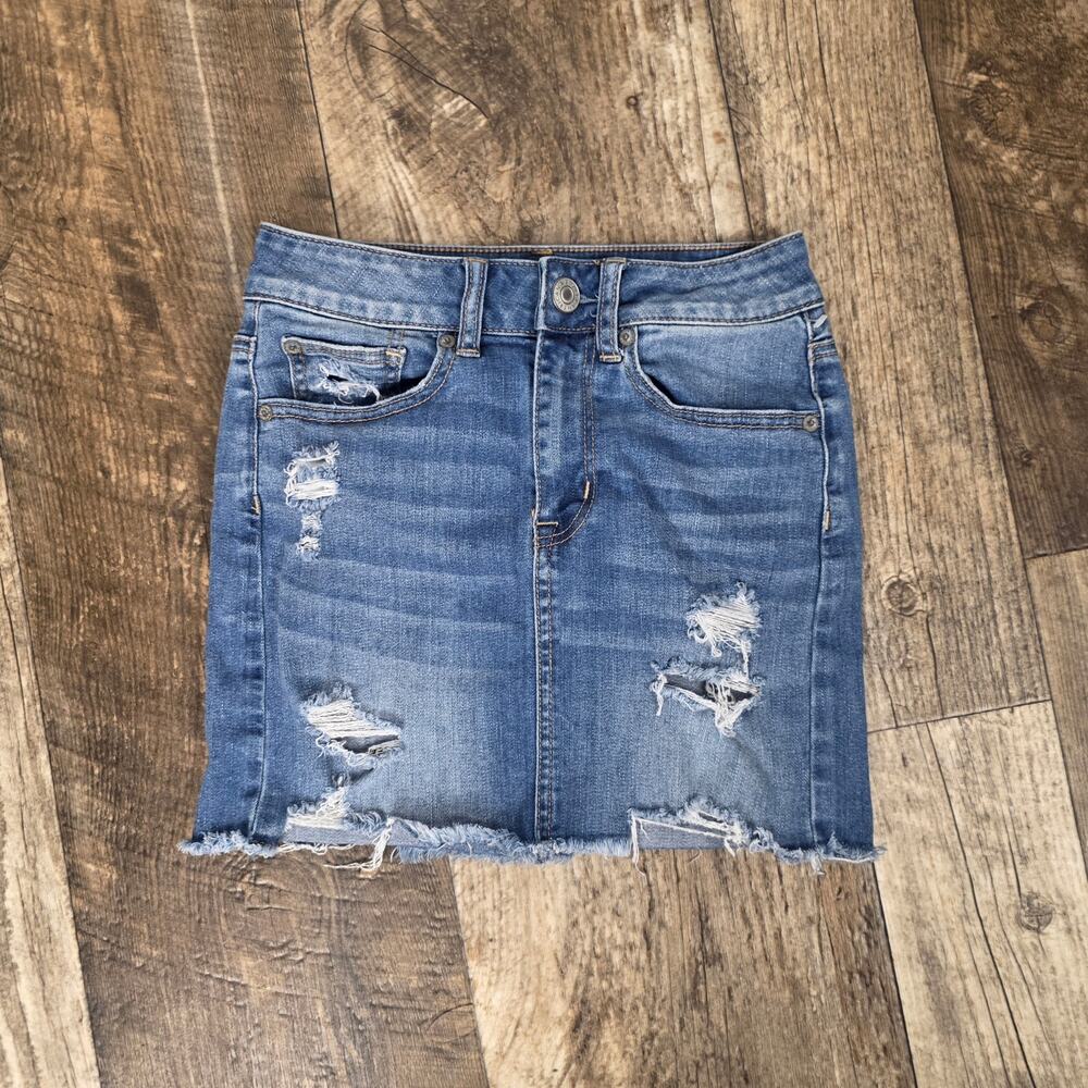 American Eagle Distressed Denim Skirt High Rise Mini Size 0 Summer
